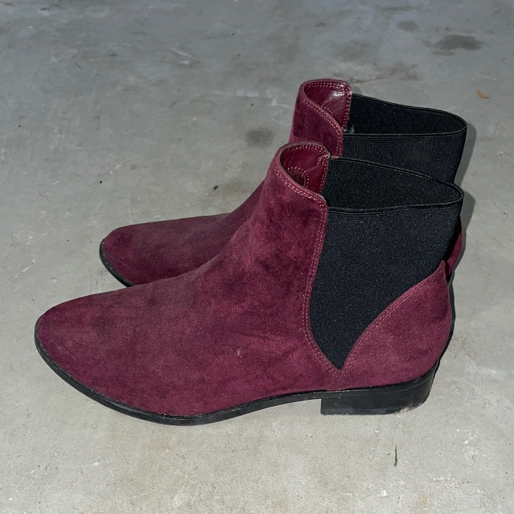 ALDO size 5.5 Swede burgundy booties